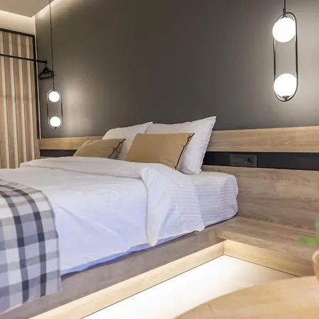 Polyzos Luxury Meteora #5 - Adults Friendly *